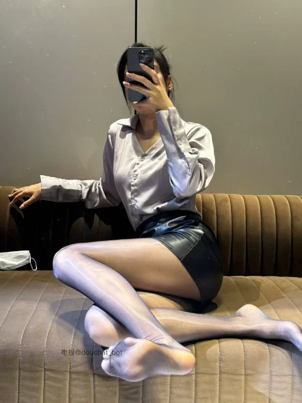 铁粉空间独家:江蓝定制写真全解析——从光影到情绪的完美捕捉-视听日记VIP